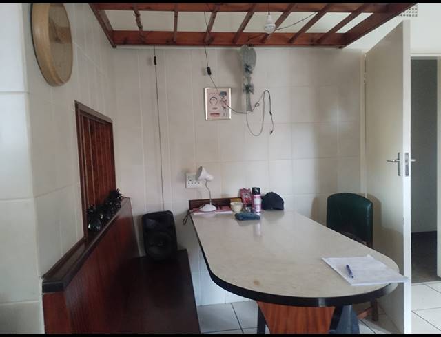 4 BEDROOM HOUSE FOR SALE IN UNITAS PARK